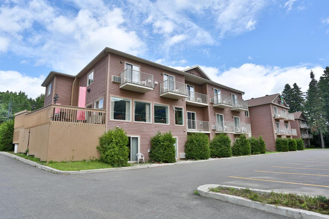 Hotel Le Versailles Saint-Sauveur-des-Monts Eksteriør bilde